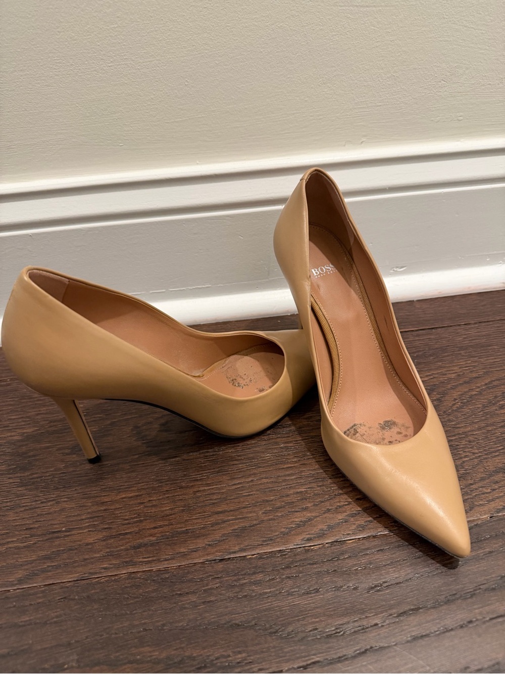Boss Beige Pointed-Toe Leather Pumps